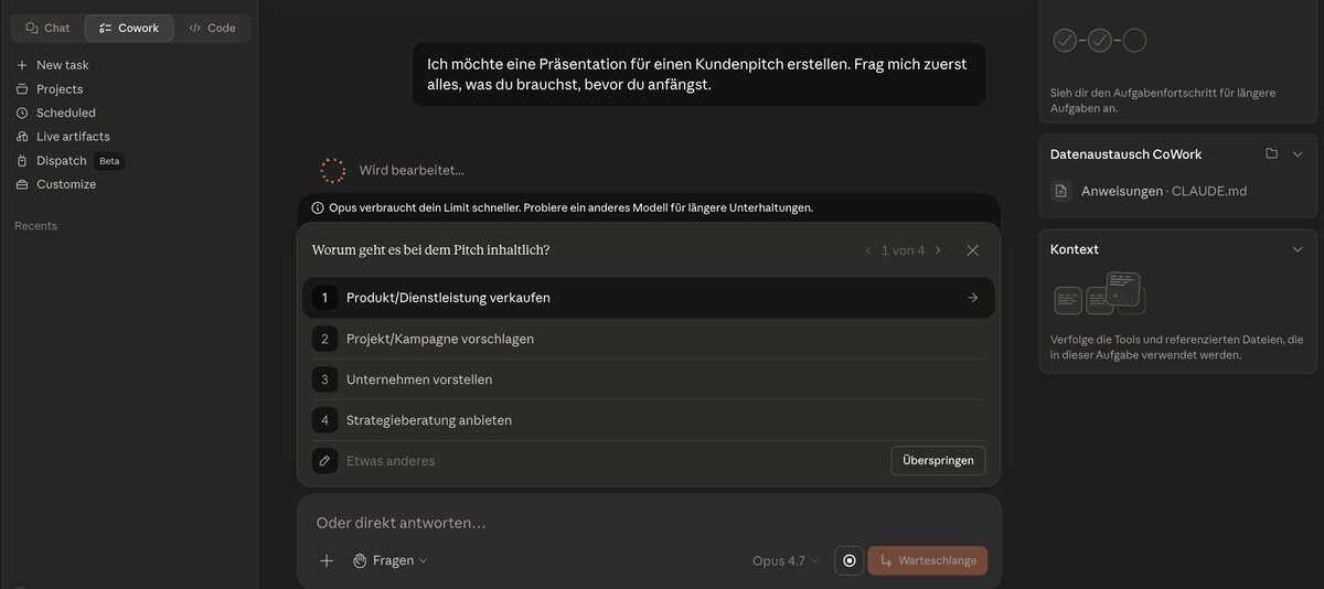 Claude CoWork
   AskUserQuestion-Formular mit ausgefüllten Antwortfeldern vor dem Start einer Aufgabe